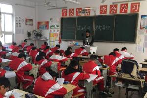 学校如期举行2017-2018年度第一学期期中考试
